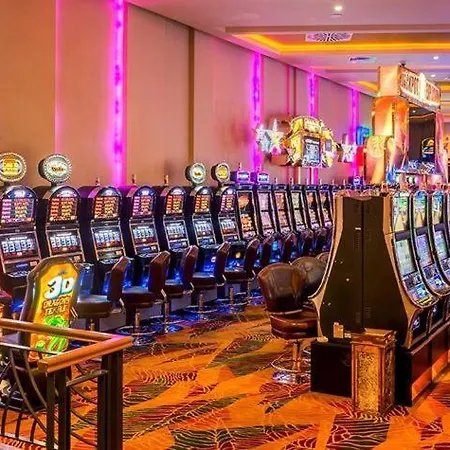 Hotel Vuni Palace Beachfront & & Casino Larnakas tis Lapithou (Northern Cyprus)