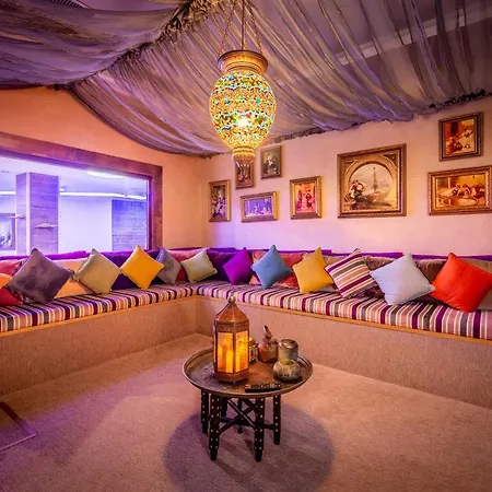 Vuni Palace Beachfront & & Casino 酒店 *