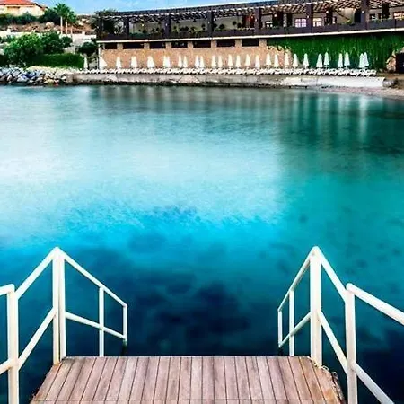 Vuni Palace Beachfront & & Casino Hotel Larnakas tis Lapithou (Northern Cyprus)